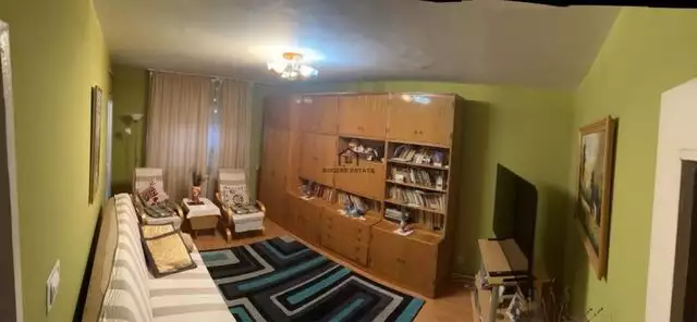 Apartament cu 3 camere in zona Dambovita