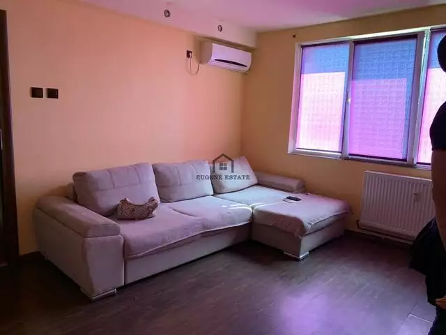 Apartament cu 3 camere vis-a-vis de Gara de Nord