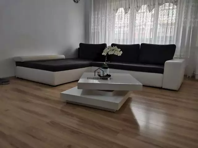 Apartament decomandat 3 camere - Drumul Taberei