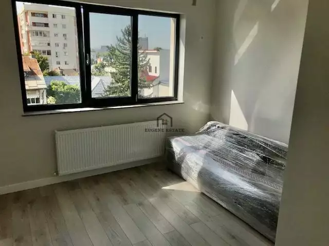 Apartament de lux cu 3 camere zona Domenii