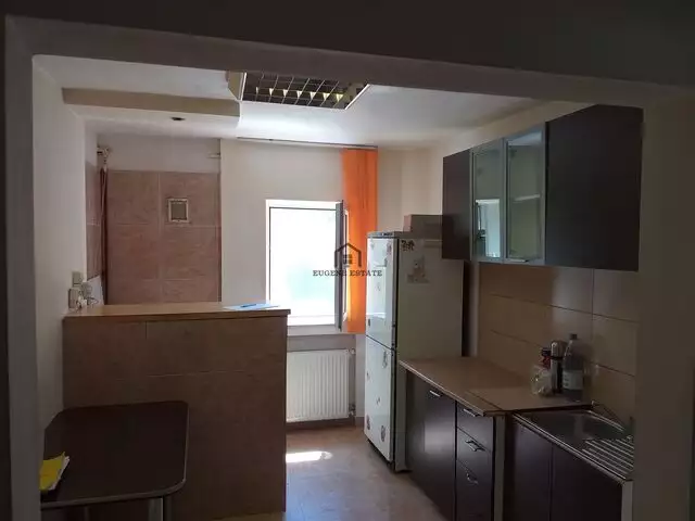 Apartament cu 4 camere, in zona Bucovinei