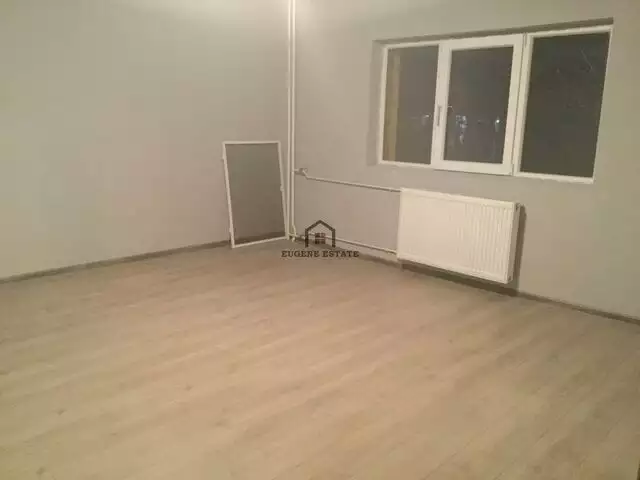 Apartament parter inalt, zona Steaua