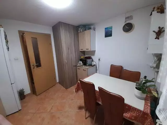 Apartament 2 camere in zona Lipovei