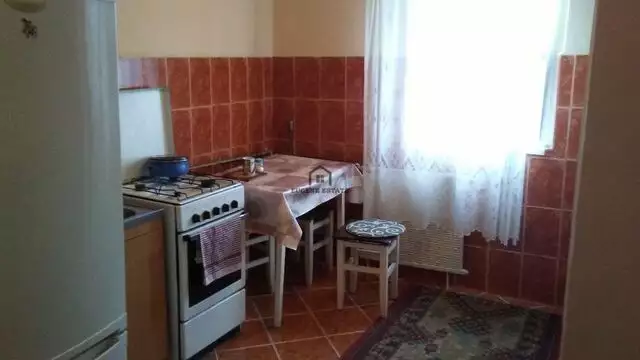 Apartament cu 2 camere in zona Lipovei