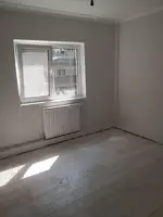 Apartament 4 camere, renovat recent, zona Aradului
