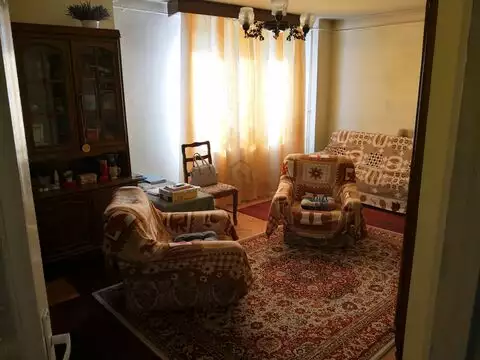 Apartament 4 camere, zona Aradului
