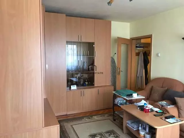 Apartament, 2 camere, zona Dacia