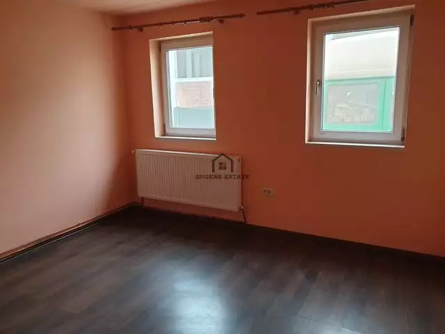 Apartament la vila  in Dumbravita,pretabil pentru spatiu comercial