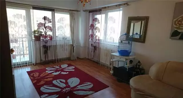 Apartament cu 3 camere   (101 mp ) de vanzare in Gheorgheni