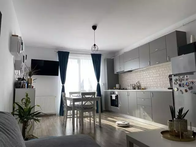 Apartament cu 2 camere de vanzare in Floresti