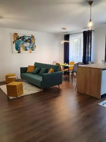 Apartament cu 2 camere de vanzare in Floresti