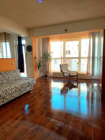 Apartamet cu 2 camere de vanzare in Floresti