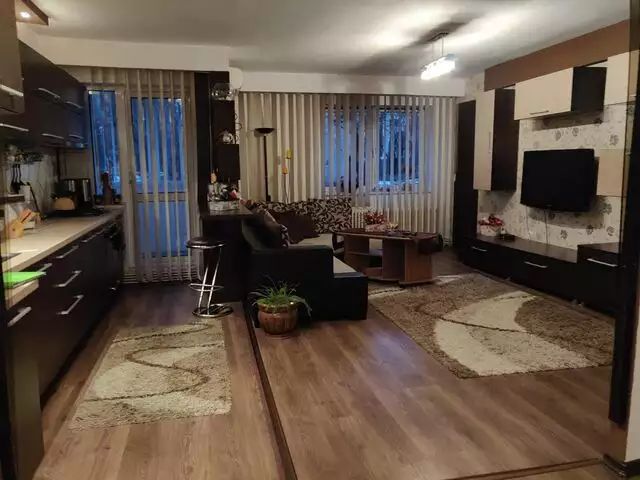 Apartament cu 4 camere ( 90 mp utili) de vanzare in Manastur