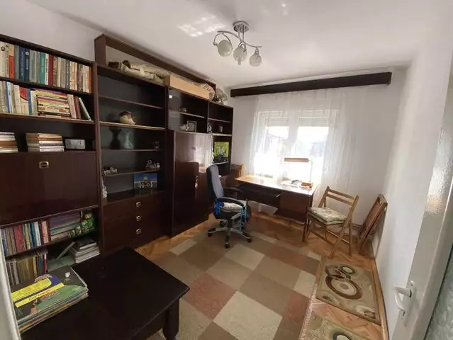 Apartament cu 3 camere decomandat in zona Aradului langa Piata Verde - ID C5678