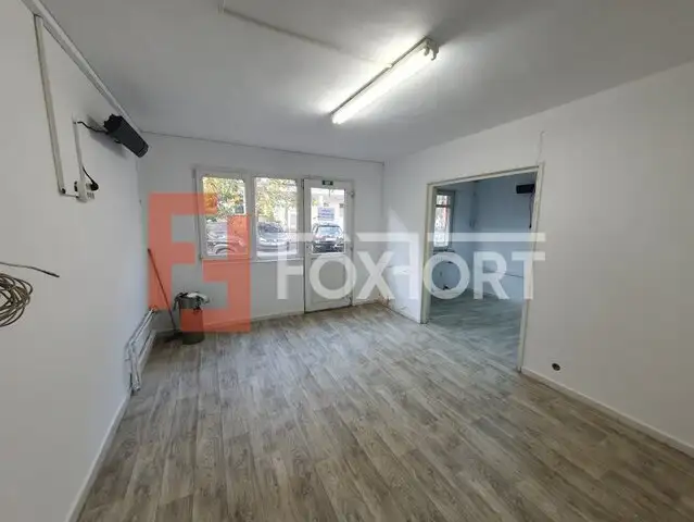 Spatiu comercial cu 2 camere de inchiriat - zona Piata Doina