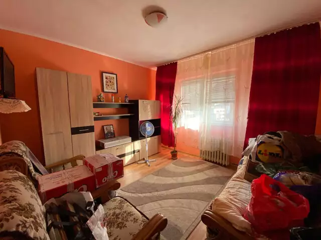 Apartament 2 camere nemobilat, decomandat, Calea Sever Bocu - V1071