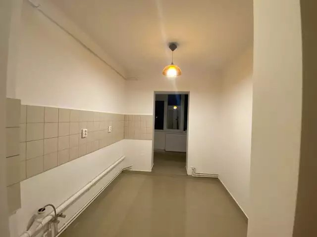 Apartament cu 3 camere, decomandat, Lipovei - V1443