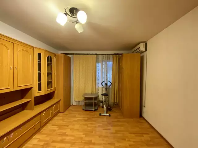 Apartament 1 camera, decomandat, mobilat si utilat- V1541