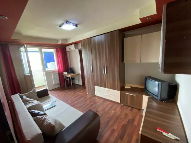 Apartament cu 2 camere, semidecomandat, de vanzare, in Timisoara