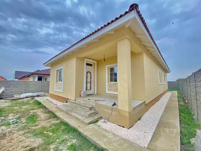 Casa individuala, parter, teren 500mp in Sanmihaiu Roman - V2433