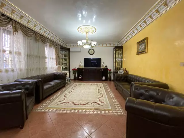 Vila cu 6 camere, de vanzare in Timisoara V2719