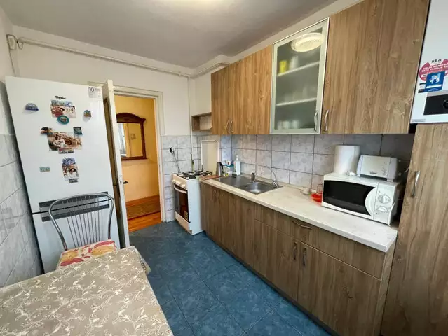 Apartament 2 camere, etajul 2, semidecomandat, Dambovita- Piata Flavia- V2903