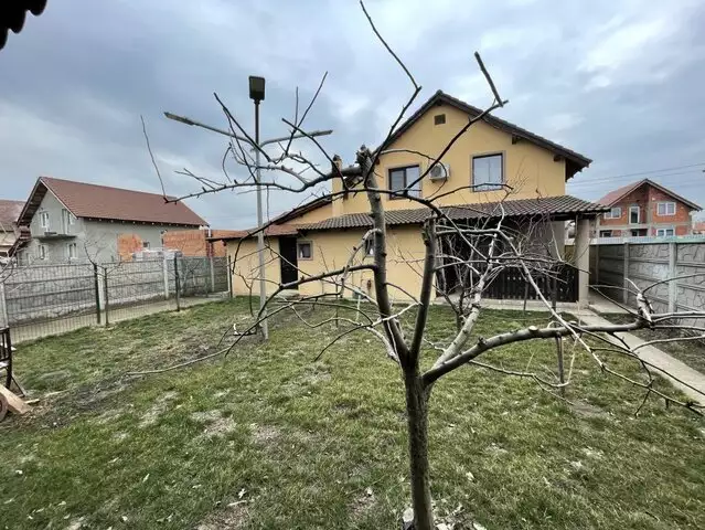 Casa individuala, teren mare, Foișor în curte,  Sânmihaiu Român -ID V3143