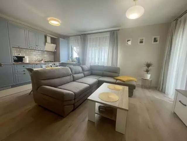 Apartament cu 3 camere, complet mobilat si utilat, etaj 1 - ID V4186