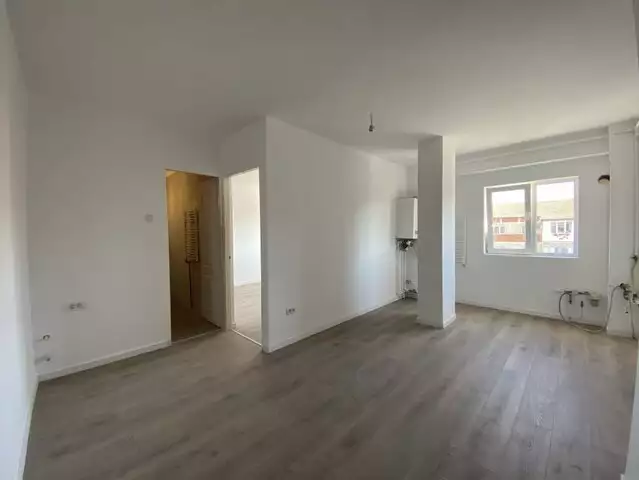 Apartament 2 camere, Soarelui, recent renovat -Comision 0%- ID V4359