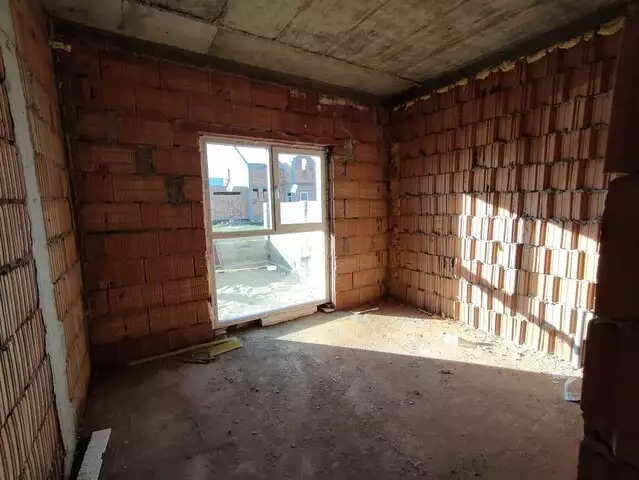 Duplex cu 4 camere in Mosnita Veche - ID V4634