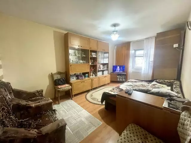 Apartament cu 3 camere, decomandat, Lipovei - ID V4656