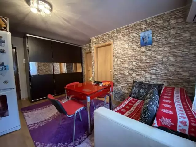 Apartament 2 camere, semidecomandat, Lipovei - ID V4686
