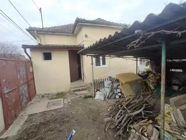 Casa individuala cu 1100 mp teren si front de 21 ml, Timisoara - ID V4800