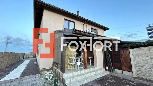 Duplex de vanzare cu 4 camere in Ghiroda zona linistita 