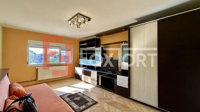 Apartament cu 2 camere decomandat, zona Aradului