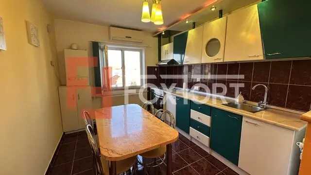 Apartament cu 3 camere la etajul 4, in Timisoara, zona Calea Martirilor