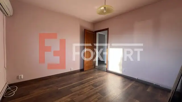 Apartament cu 3 camere, etaj 4 de vanzare, zona Dorobantilor