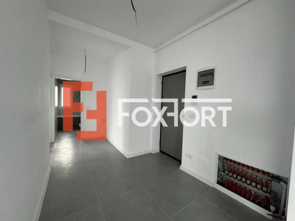 Apartament cu 3 camere, terasa de 52 mp, bloc nou, zona Mehala