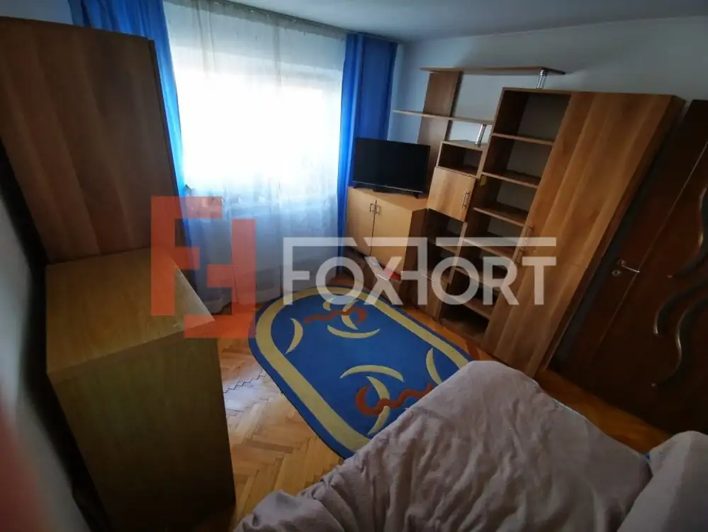 Apartament 2 camere, Zona Aradului - Bloc cu acoperis 