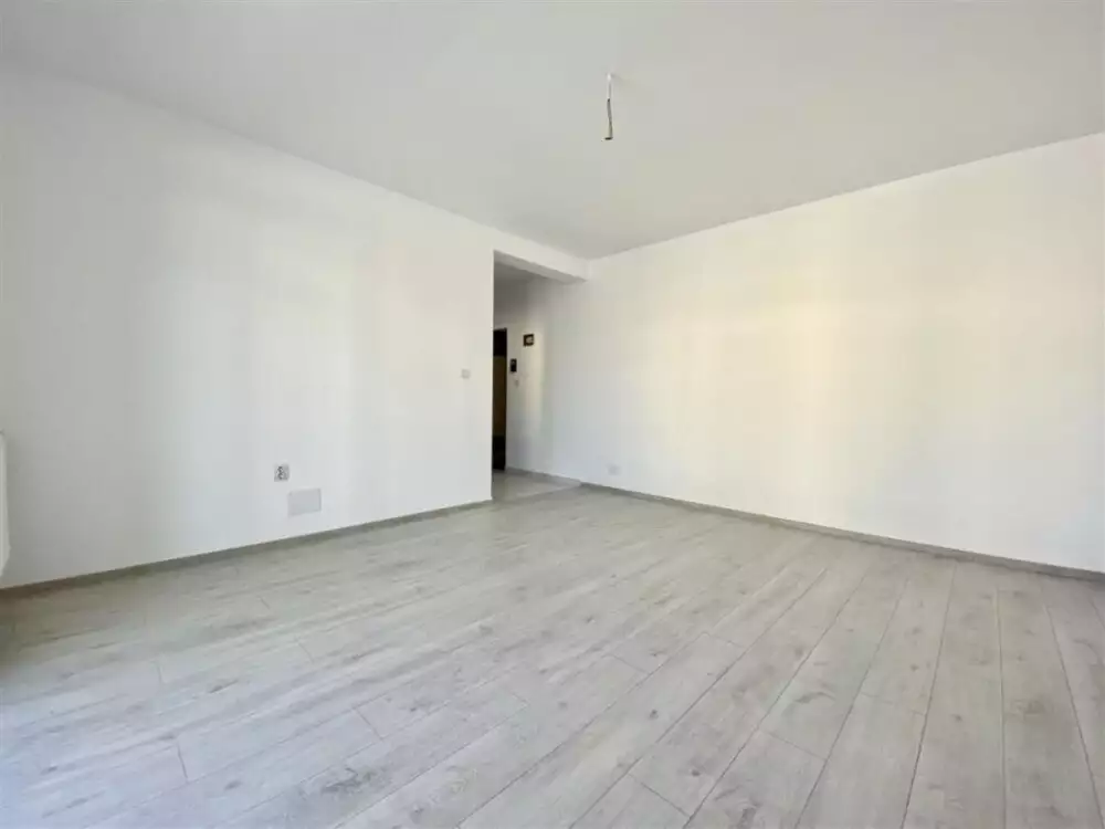 Apartament cu 2 camere in GIROC - ID V49