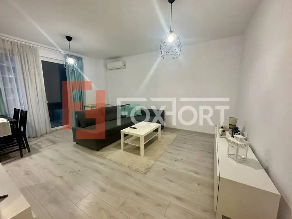 Apartament cu 2 camere, decomandat, de lux, in zona Aradului