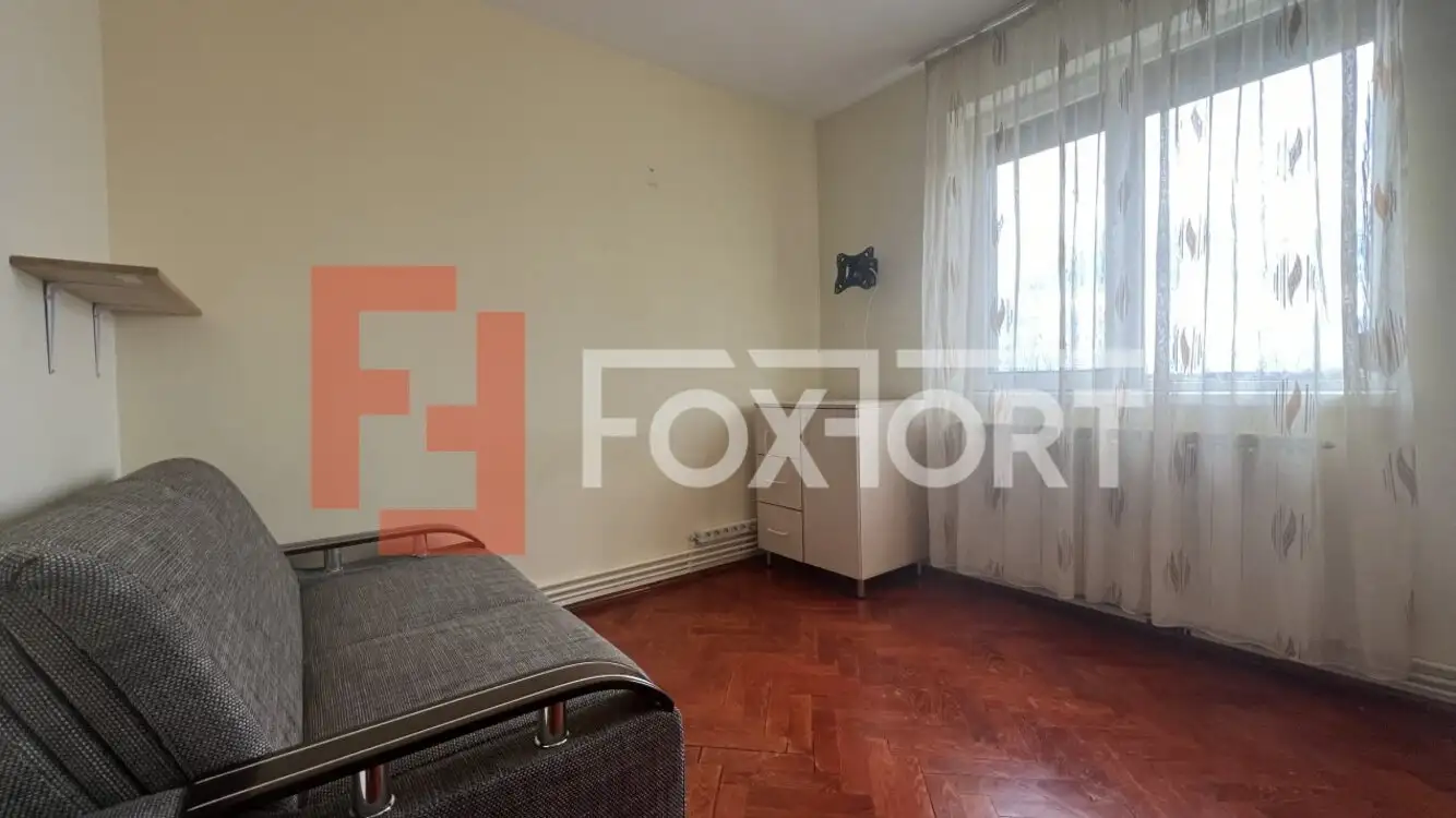 Apartament cu 3 camere, etaj 7 de vanzare, zona Olimpia Stadion