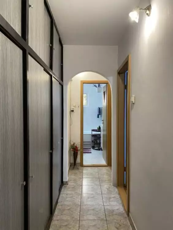 Apartament cu 3 camere de vanzare in Aradului - ID V3942