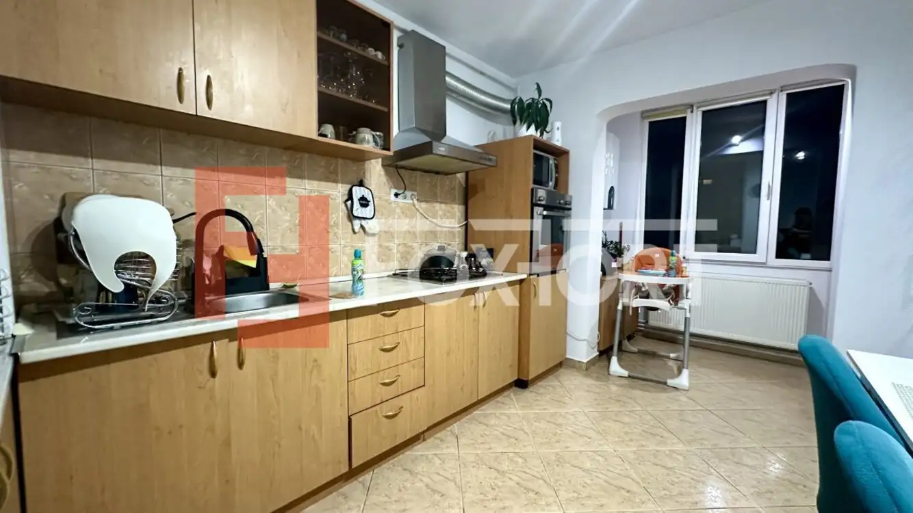 COMISION 0% Apartament cu 3 camere, decomandat, mobilat in zona Torontalului