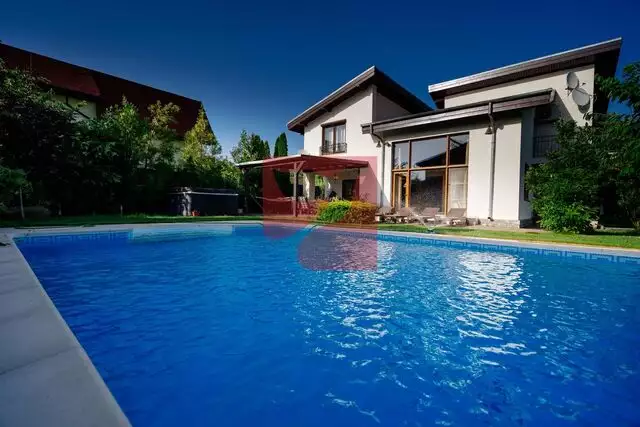 Vila de lux cu piscina exterioara, zona Corbeanca