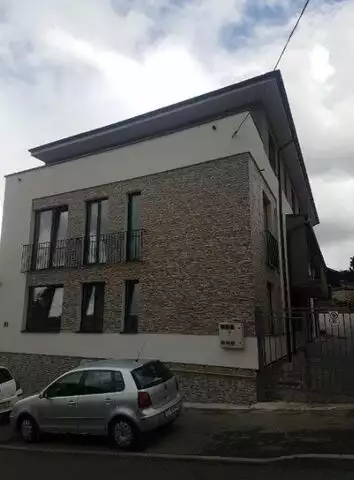 Spatiu de Birouri-Zona Semicentrala-Casa/Vila cu Parcare Interioara