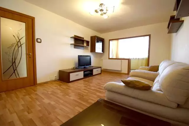 APARTAMENT 4 CAMERE AVIATIEI