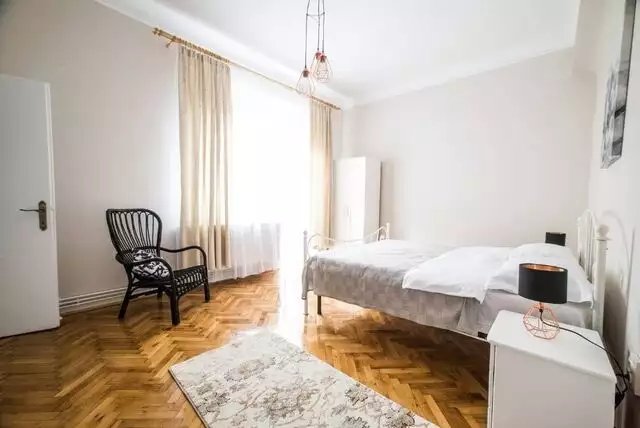 Apartament ultrafinisat, imobil tip vila, central, str.Crisan