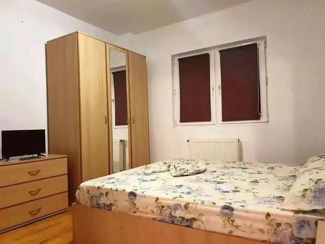Apartament 3 camere decomandate, 75 mp, str. Bucuresti