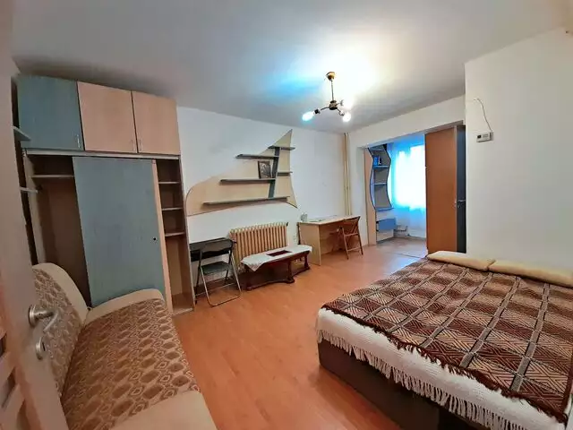Apartament cu o camera in Piata Cipariu